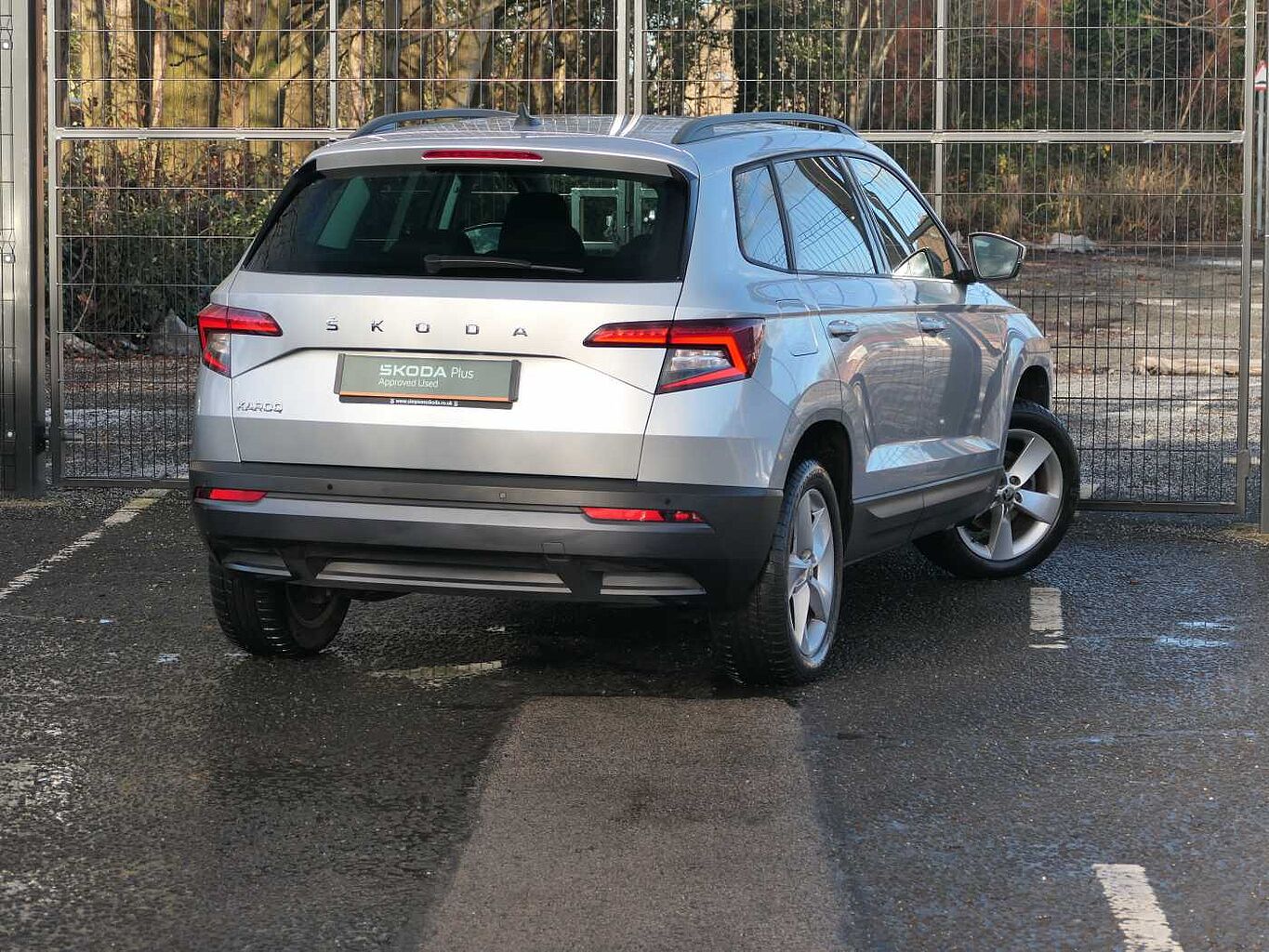 SKODA Karoq SUV 1.0 TSI (110ps) SE