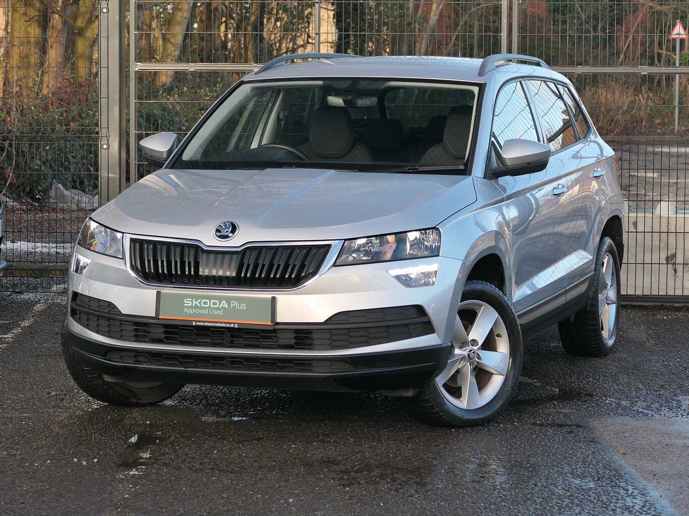 SKODA Karoq SUV 1.0 TSI (110ps) SE