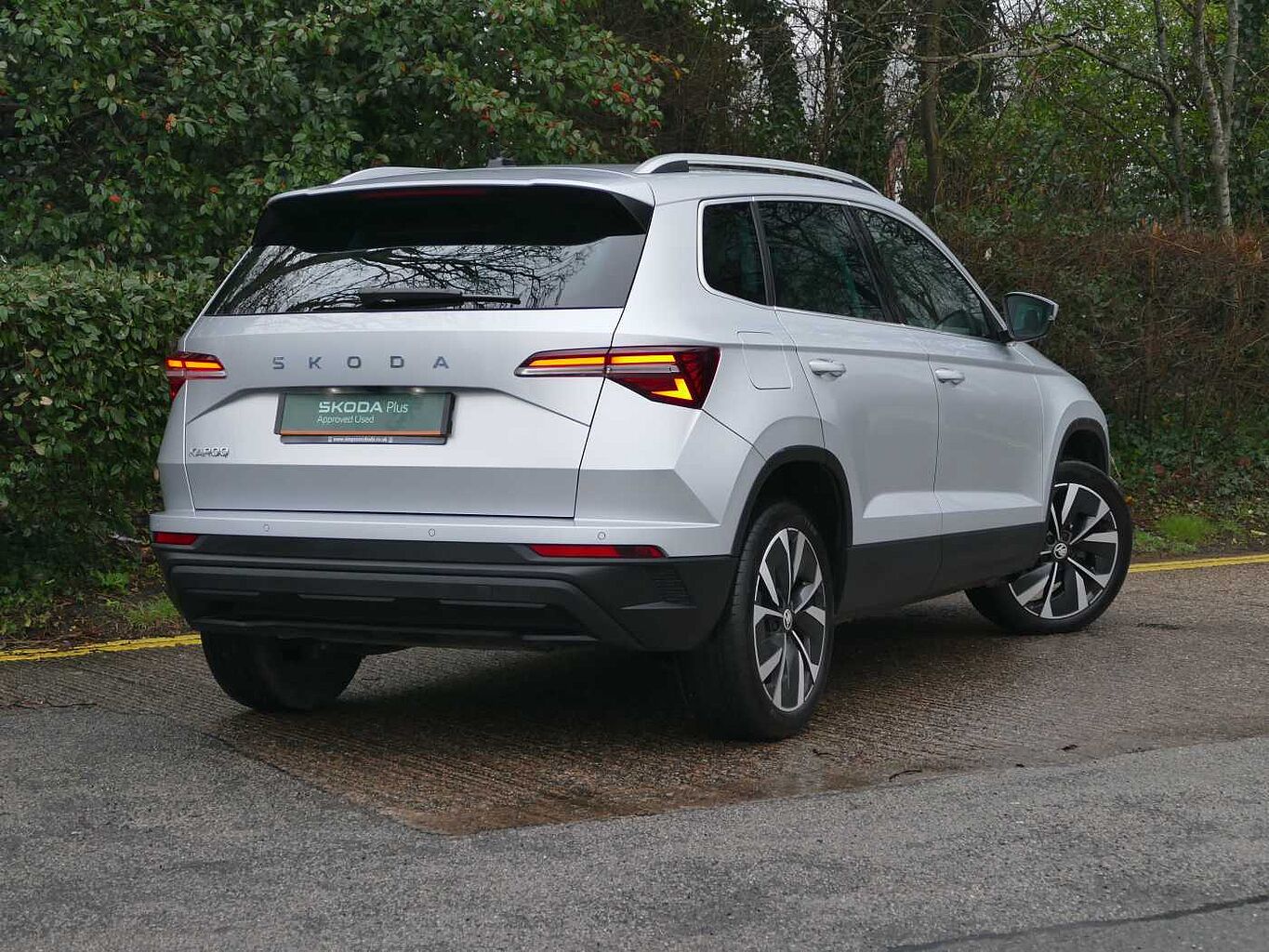 SKODA Karoq SUV 1.0 TSI (116ps) SE L